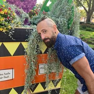 Meet your Posher, Daniel